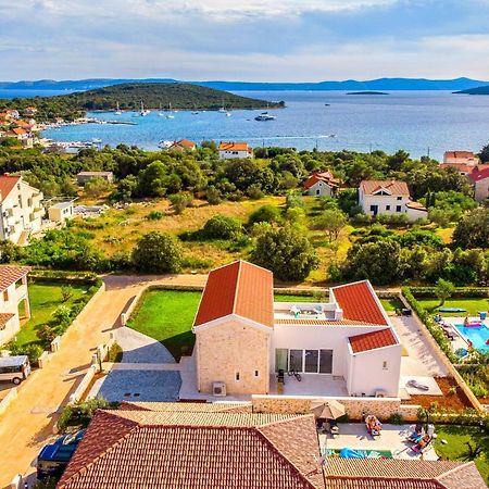 Villa Vela Muline - 8 Plus 2 Guests - Heated Pool Углян Екстериор снимка