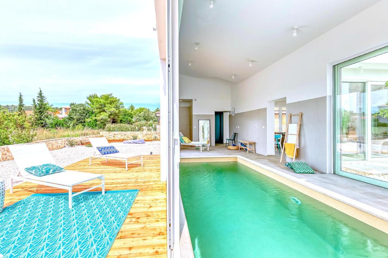 Villa Vela Muline - 8 Plus 2 Guests - Heated Pool Углян Екстериор снимка