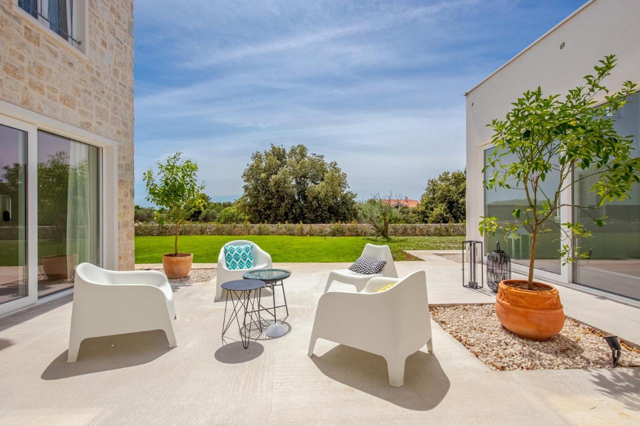 Villa Vela Muline - 8 Plus 2 Guests - Heated Pool Углян Екстериор снимка